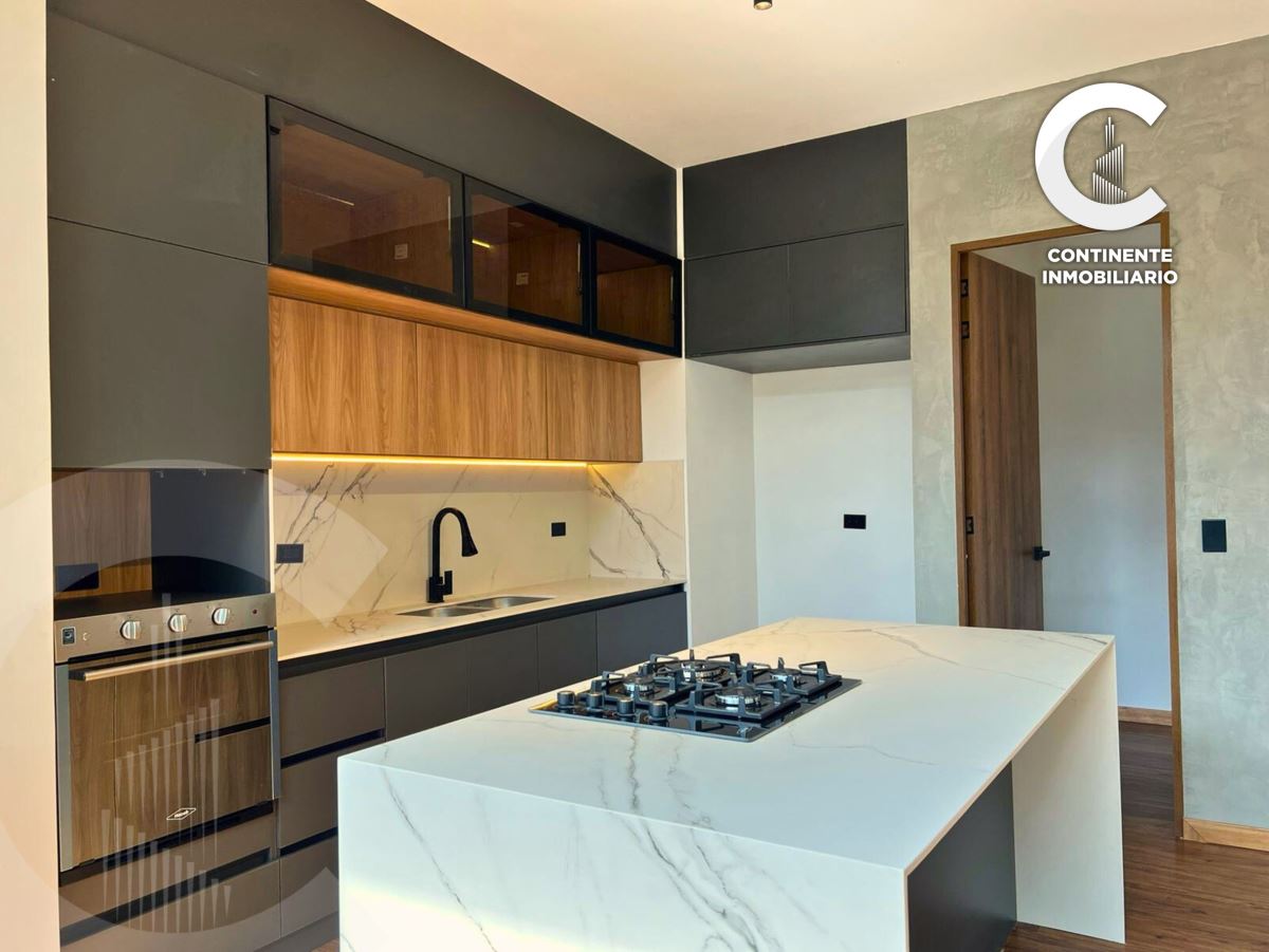 Miniatura {{@index}}