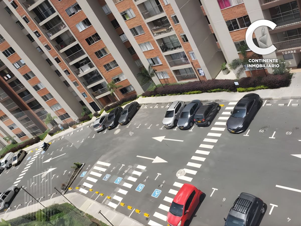 Miniatura {{@index}}