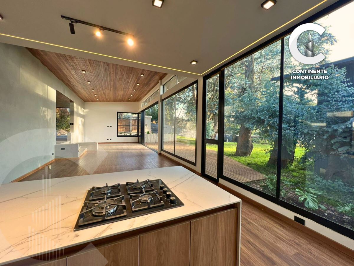 Miniatura {{@index}}