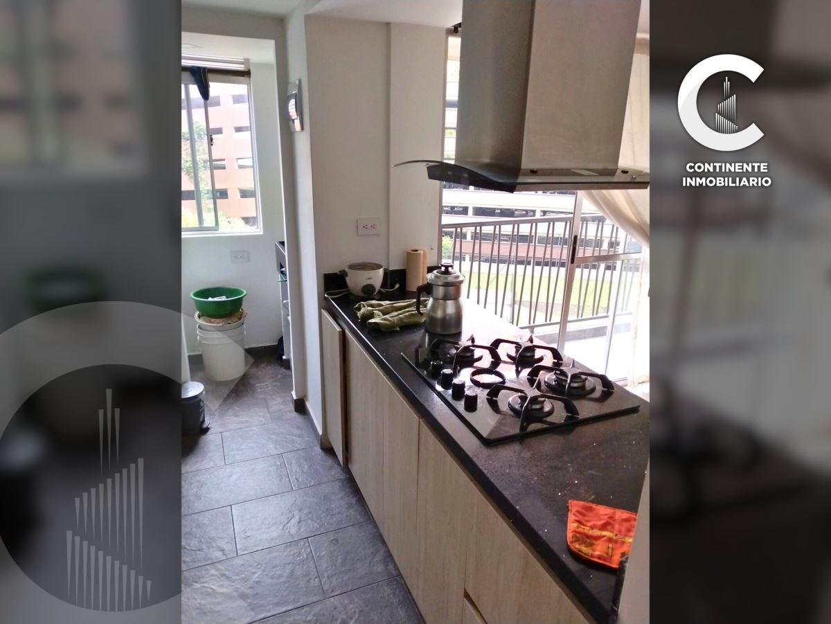 Miniatura {{@index}}