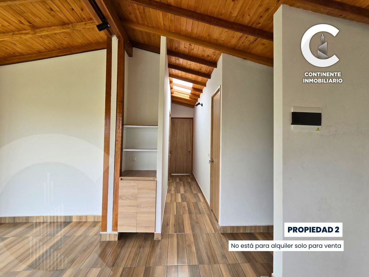 Miniatura {{@index}}