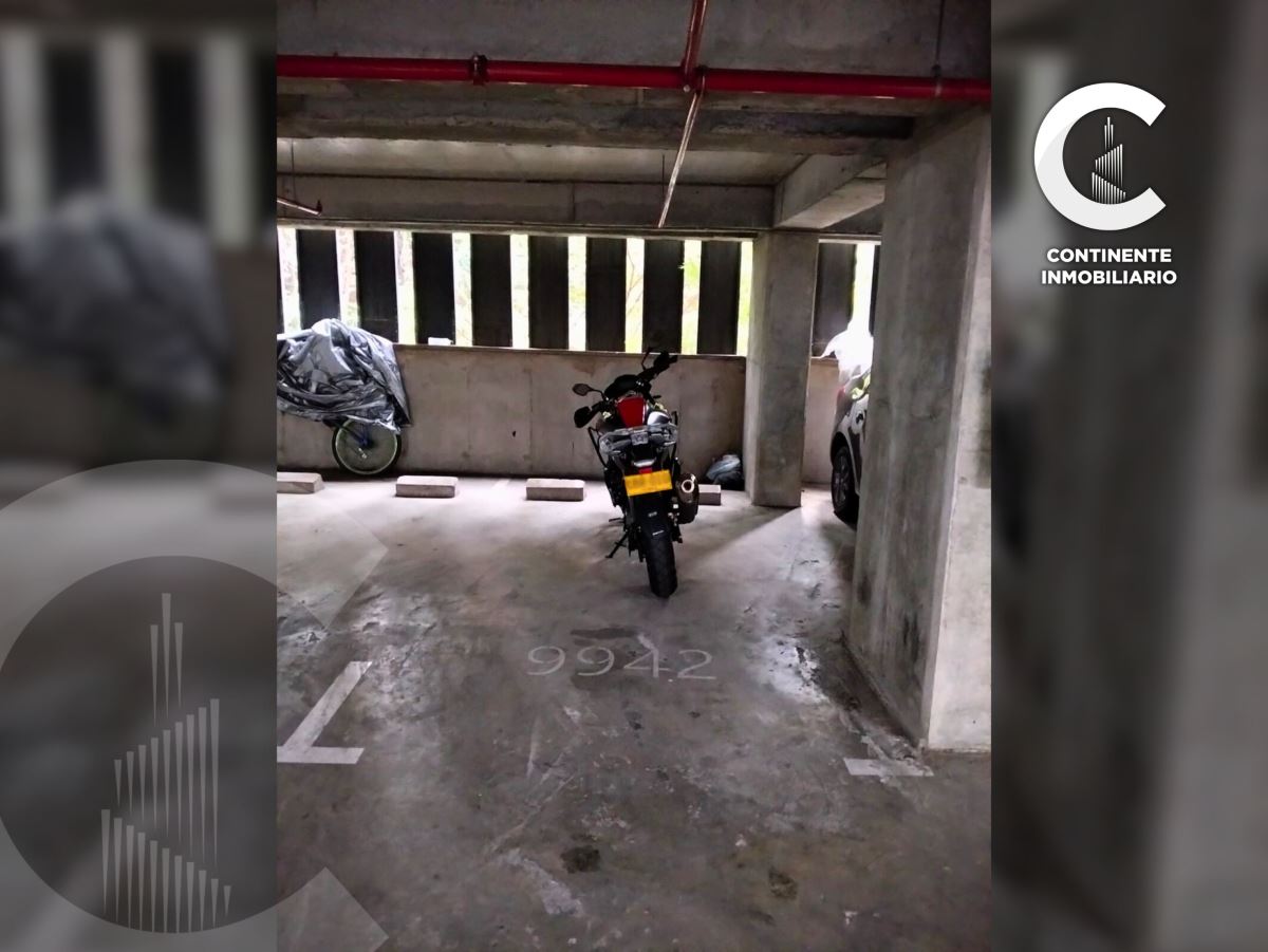 Miniatura {{@index}}