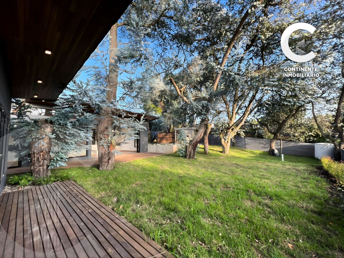 Miniatura {{@index}}