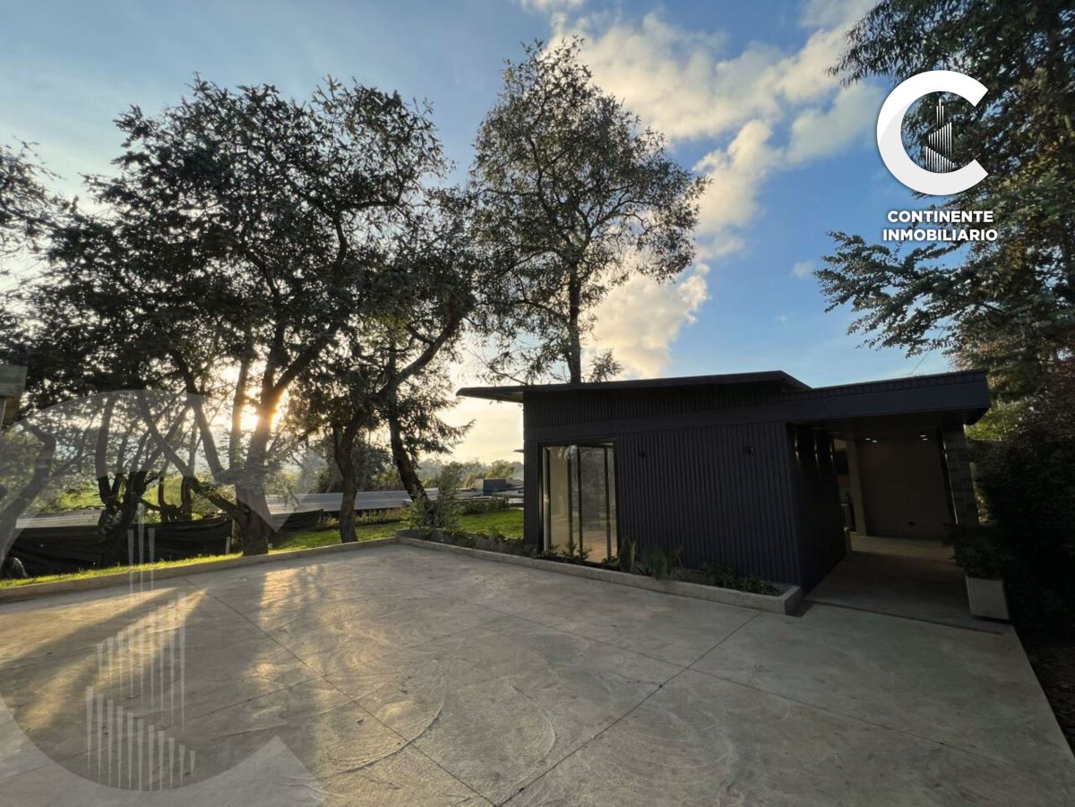 Miniatura {{@index}}