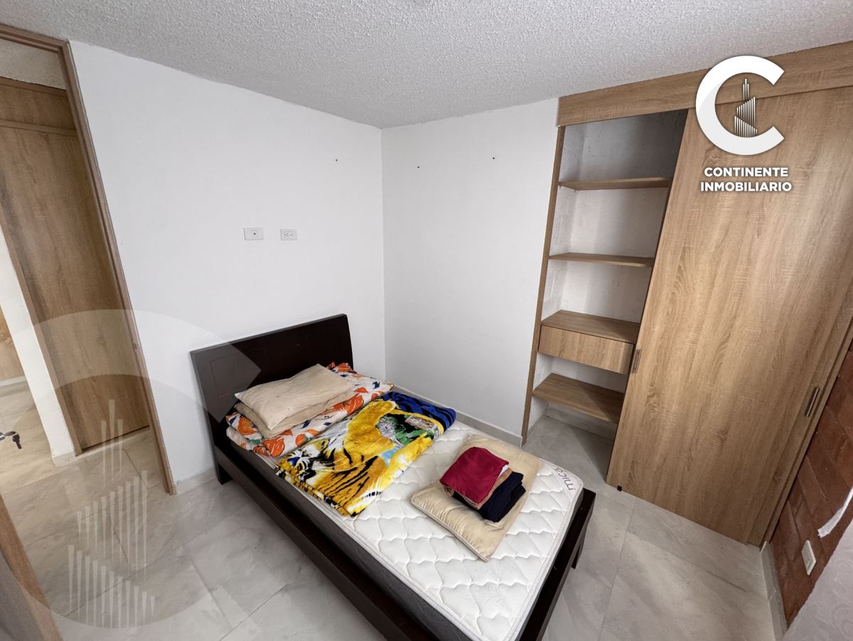 Miniatura {{@index}}