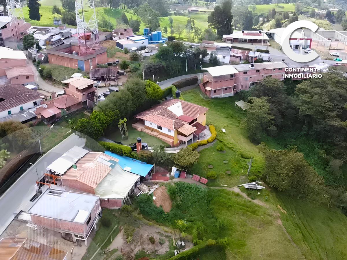 Miniatura {{@index}}