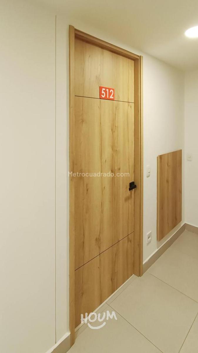 Miniatura {{@index}}