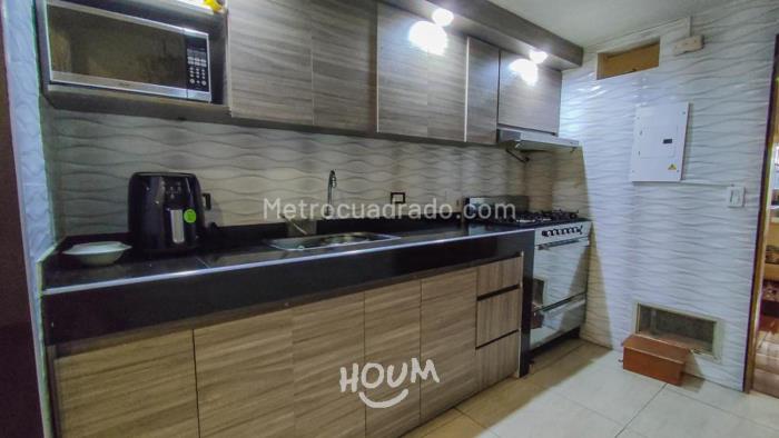 Miniatura {{@index}}