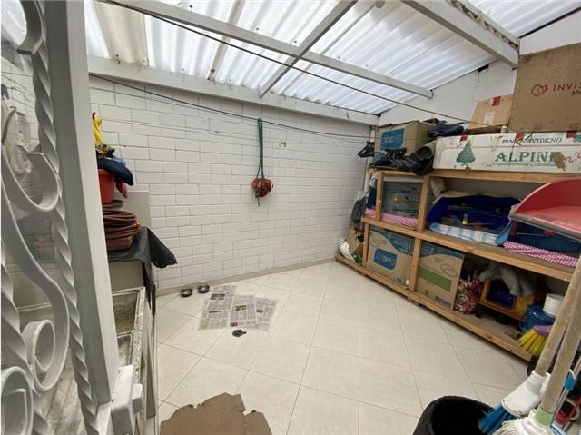 Miniatura {{@index}}