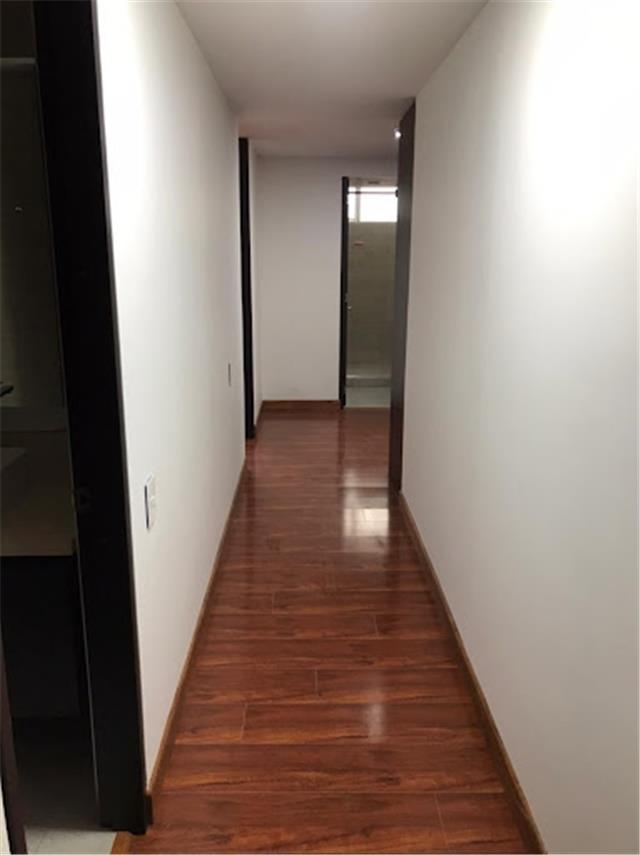 Miniatura {{@index}}