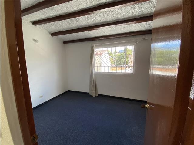 Miniatura {{@index}}