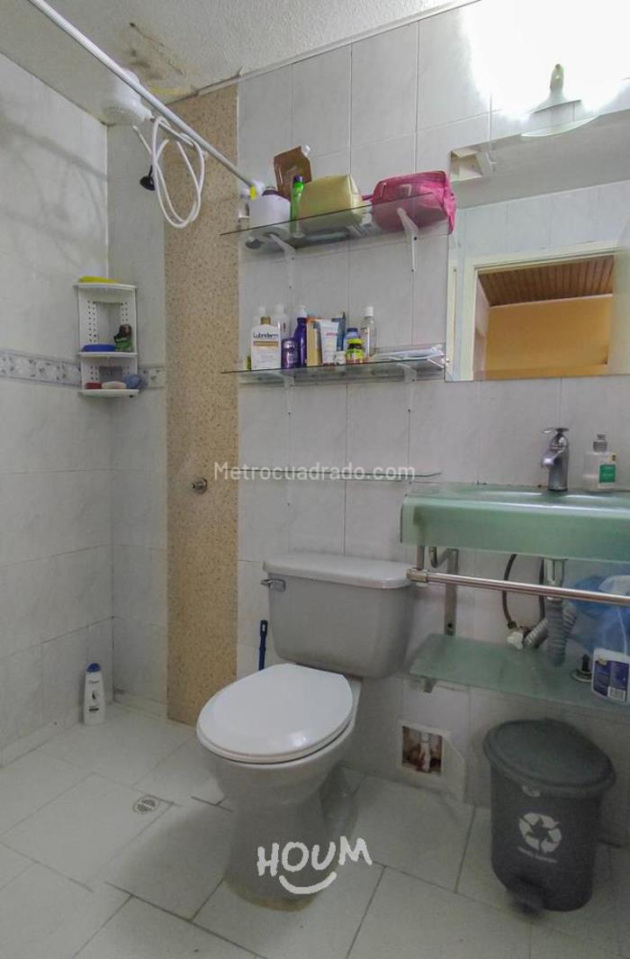 Miniatura {{@index}}