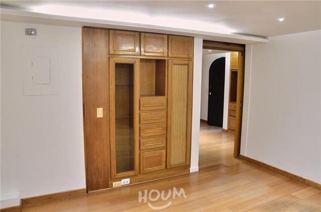 Miniatura {{@index}}