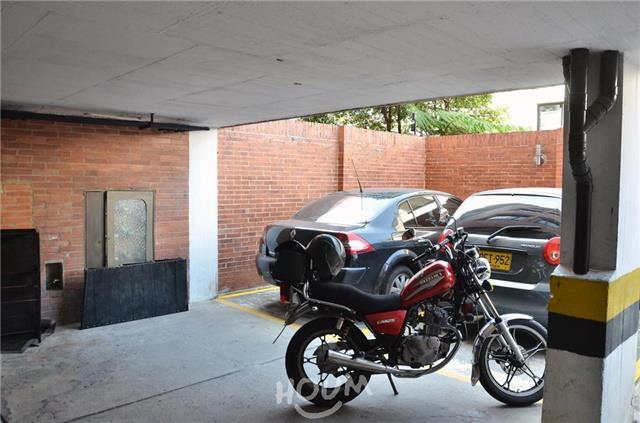 Miniatura {{@index}}