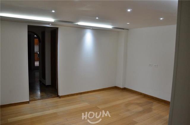 Miniatura {{@index}}