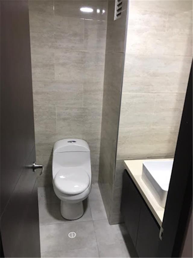 Miniatura {{@index}}