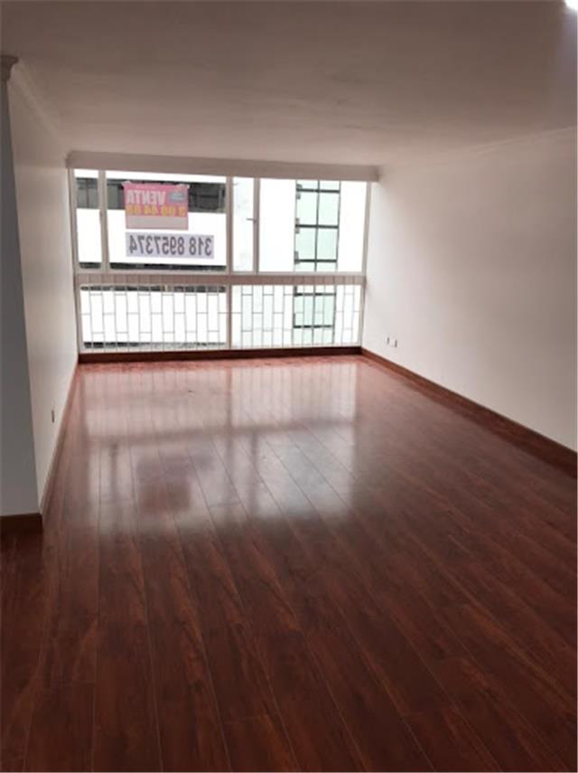 Miniatura {{@index}}