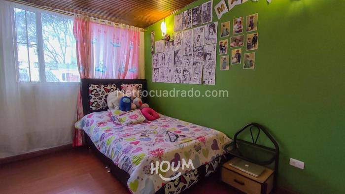 Miniatura {{@index}}