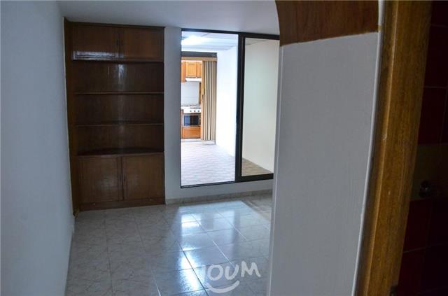 Miniatura {{@index}}