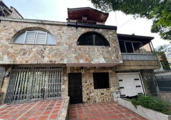 CASA VIVIENDA en SANTA MONICA
