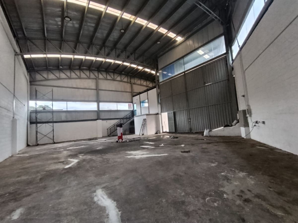 BODEGA en LA TABLAZA
