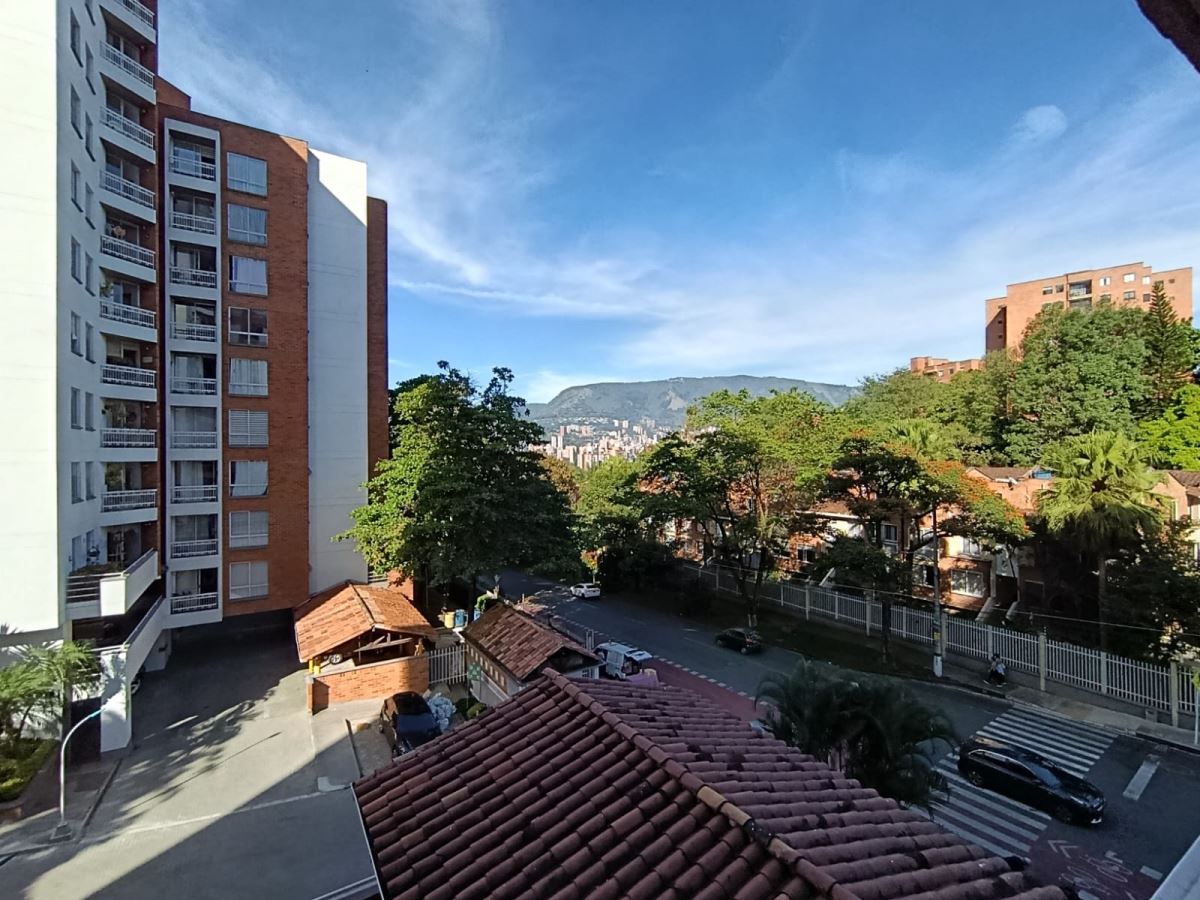 APARTAMENTO en LOMA DE LOS BERNAL