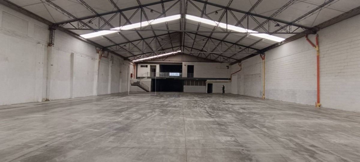 BODEGA en SIMON BOLIVAR
