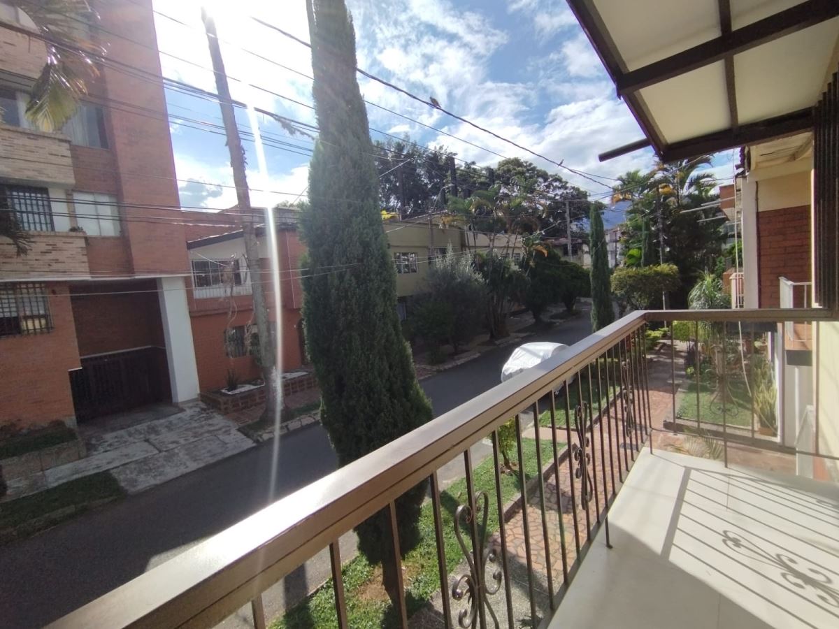 CASA VIVIENDA en MIRAVALLE