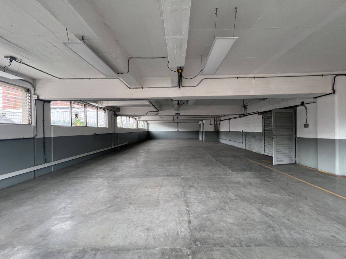 BODEGA en ZONA INDUSTRIAL