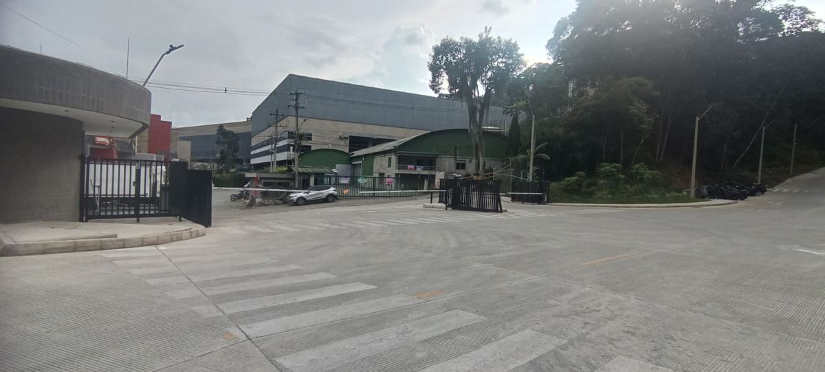 BODEGA en LA TABLAZA