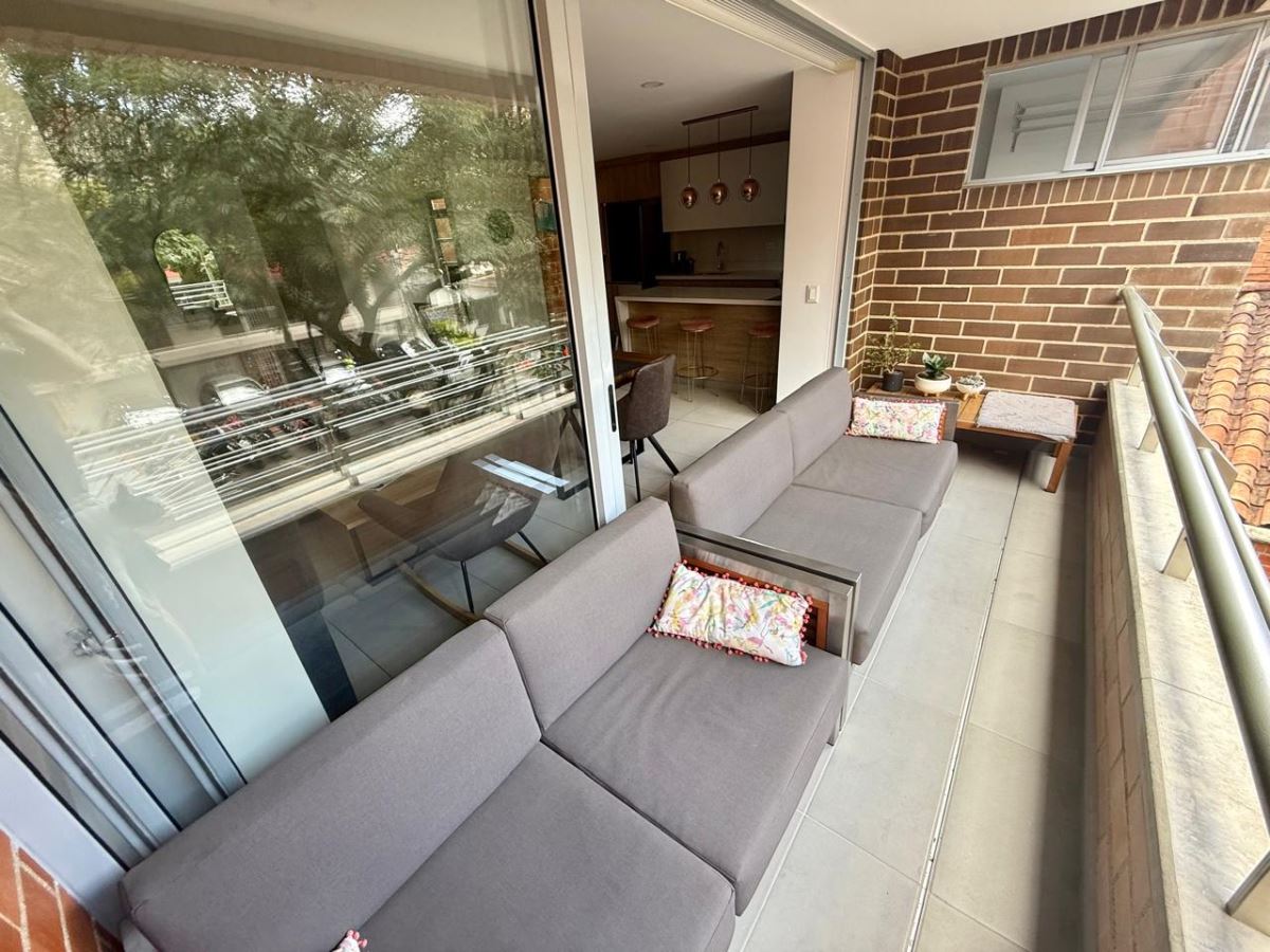 APARTAMENTO en LAURELES