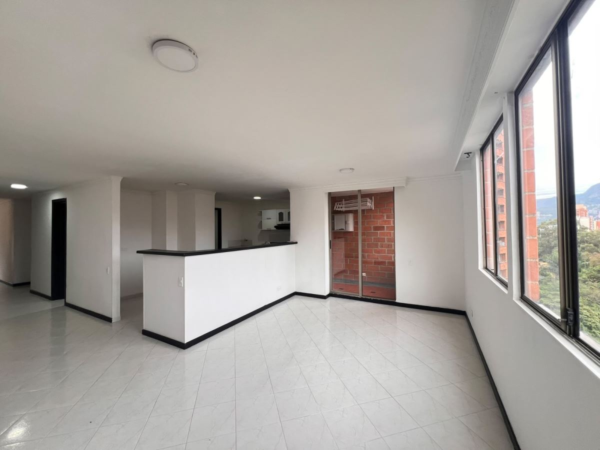 APARTAMENTO en LOMA DE LOS BERNAL