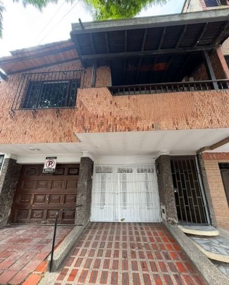 CASA VIVIENDA en MALIBU