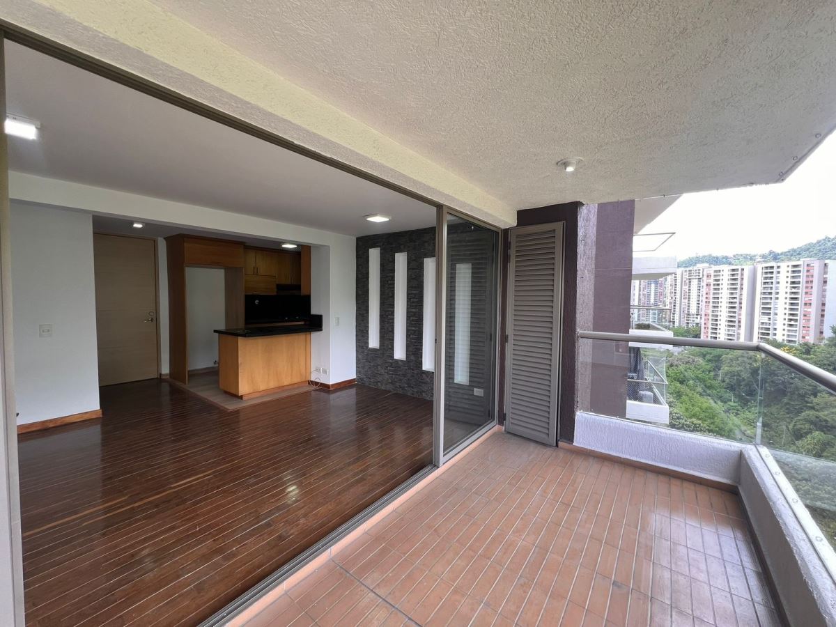 APARTAMENTO en LOMA DE LOS BERNAL