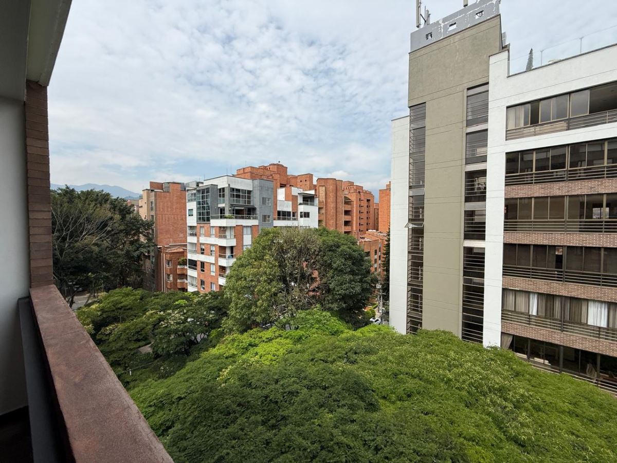 APARTAMENTO en LAURELES