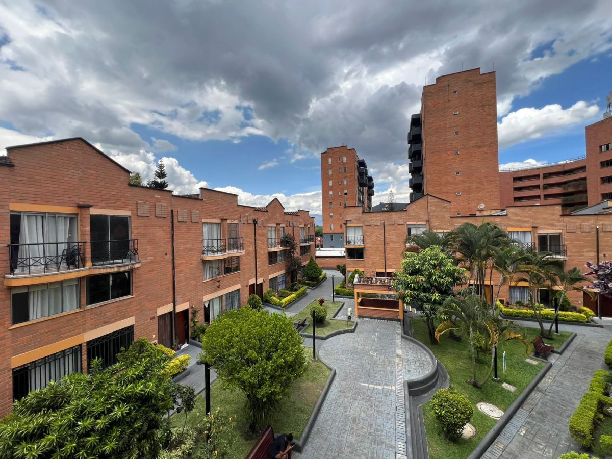 CASA VIVIENDA en LA MOTA