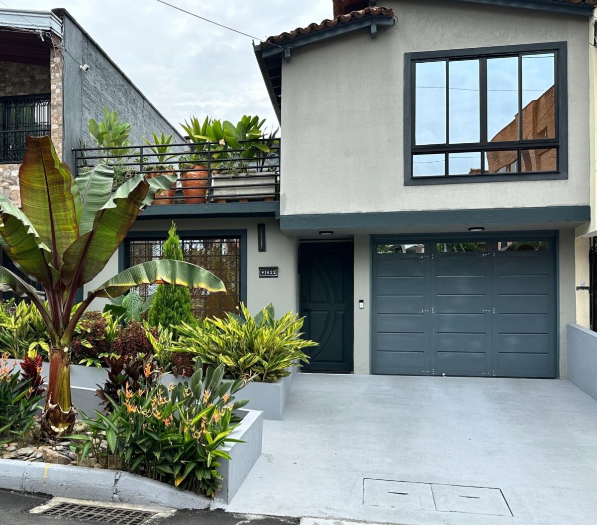 CASA VIVIENDA en SANTA MONICA