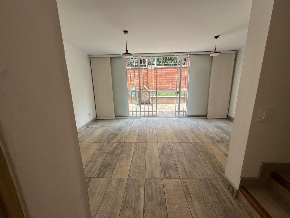 CASA VIVIENDA en LA MOTA