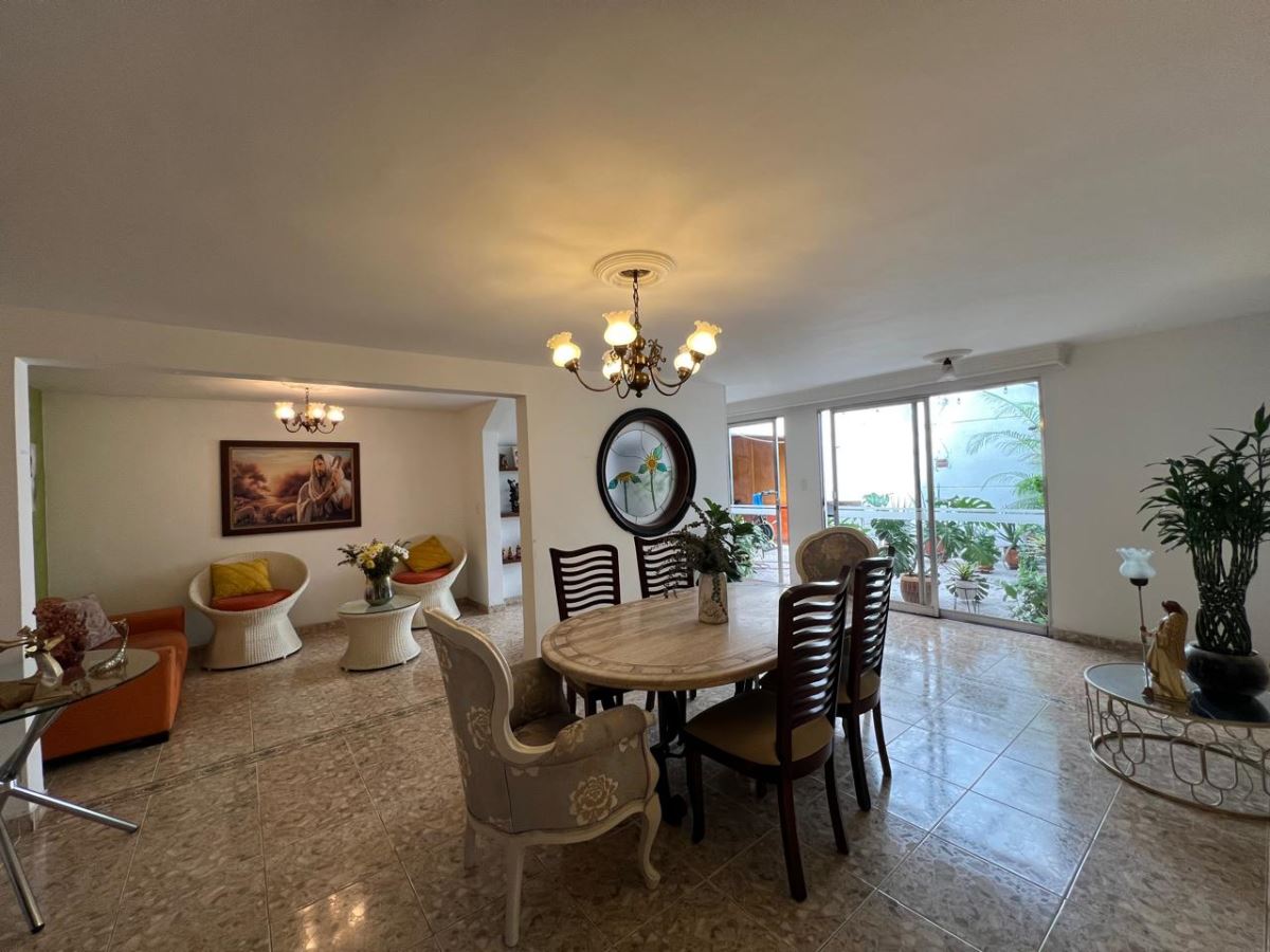 CASA VIVIENDA en LA CASTELLANA